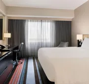Courtyard by Marriott New York JFK Airport hotel detail image 7
