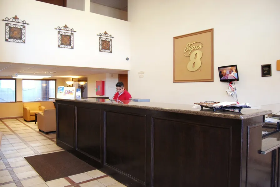 Super 8 by Wyndham Oklahoma City hotel detail image 6