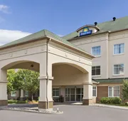 Days Inn by Wyndham Ottawa Airport hotel detail image 3