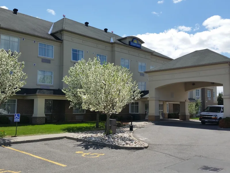 Days Inn by Wyndham Ottawa Airport hotel detail image 6