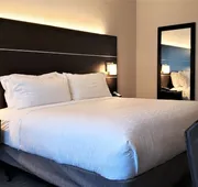 Holiday Inn Express & Suites Hood River by IHG hotel detail image 7