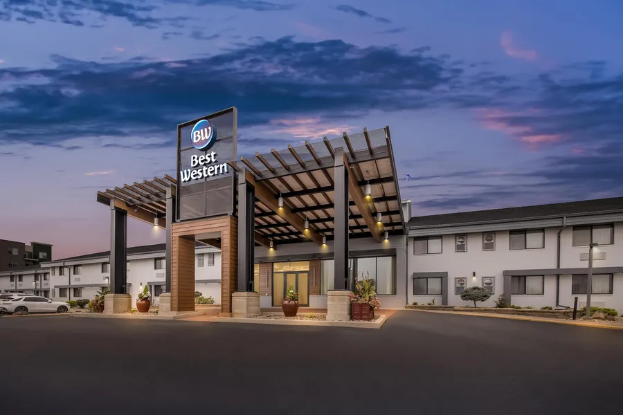 Best Western West Towne Suites hotel detail image 2