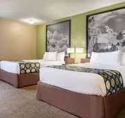 Super 8 by Wyndham Sioux Falls hotel detail image 5