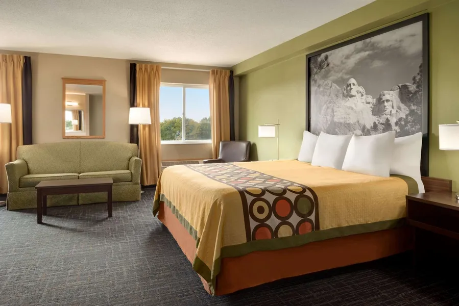 Super 8 by Wyndham Sioux Falls hotel detail image 6