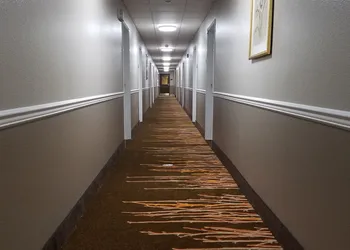 Hawthorn Suites By Wyndham Louisville North hotel thumbnail 7