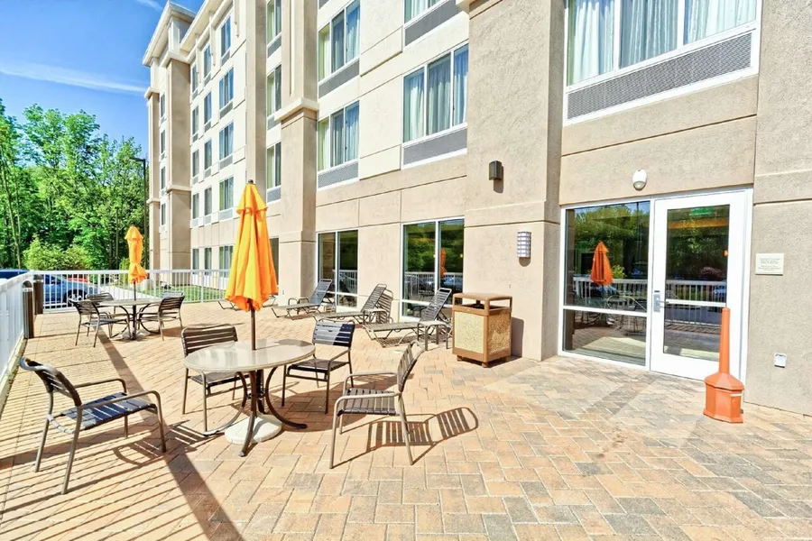 Hilton Garden Inn Mt. Laurel hotel detail image 2