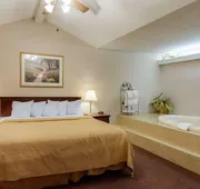 Quality Inn Robinsonville hotel detail image 4
