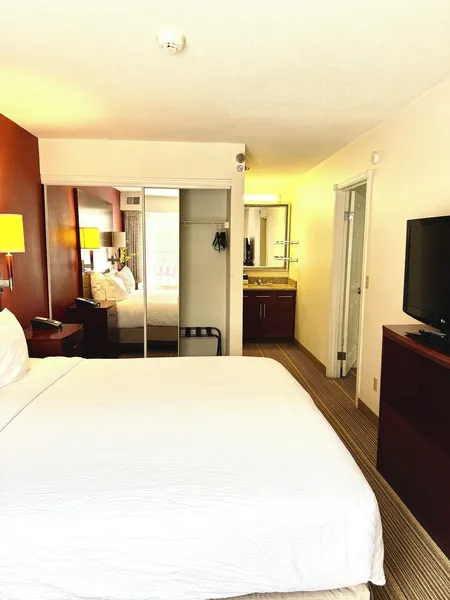 Primestay Extended Suites hotel detail image 6