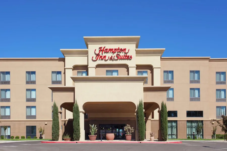 Hampton Inn & Suites Fresno-Northwest hotel detail image 2