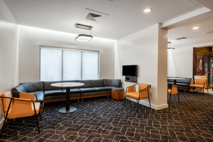 Courtyard by Marriott Columbus Airport hotel detail image 6