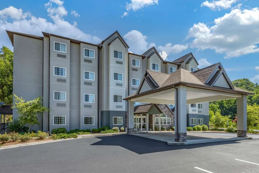 Microtel Inn & Suites By Wyndham Sylva Dillsboro Area hotel detail image 2