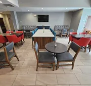 Holiday Inn Express Hotel & Suites Cincinnati-Blue Ash by IHG hotel detail image 3