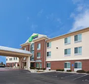 Holiday Inn Express Hotel & Suites Cincinnati-Blue Ash by IHG hotel detail image 4