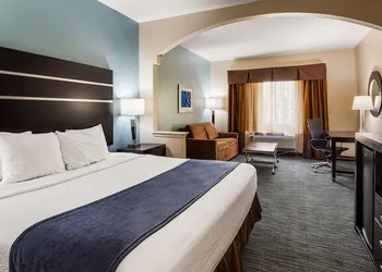 Best Western Plus Northwest Inn & Suites hotel thumbnail 4