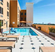 Holiday Inn Express & Suites Fort Lauderdale Airport South by IHG hotel detail image 7