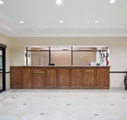 Super 8 by Wyndham IAH West/Greenspoint hotel detail image 3