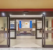 Holiday Inn Express & Suites Houston - Memorial Park Area by IHG hotel detail image 3