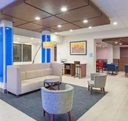 Holiday Inn Express & Suites Houston - Memorial Park Area by IHG hotel detail image 4