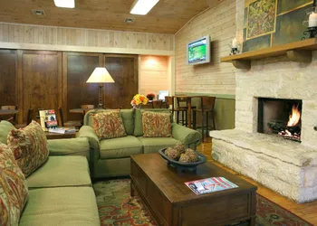 Travelodge Inn &Suites by Wyndham San Antonio Arpt hotel thumbnail 7