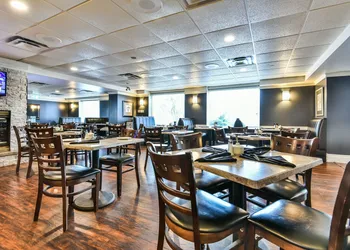 Radisson Suites Hotel Toronto Airport hotel thumbnail 5