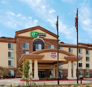 Holiday Inn Express Hotel & Suites FRESNO NORTHWEST-HERNDON by IHG hotel detail image 3