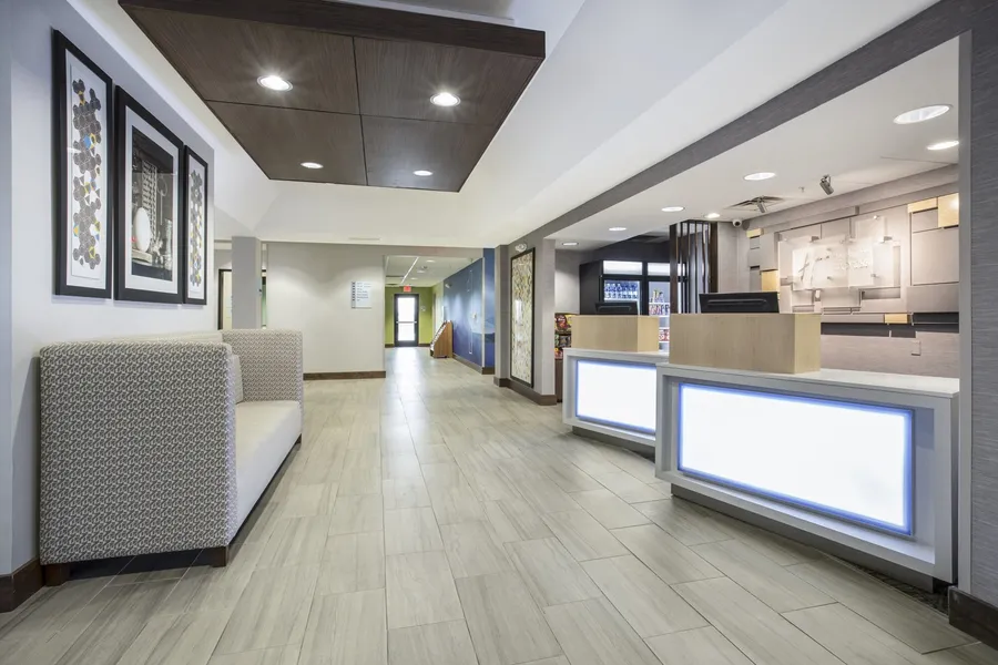 Holiday Inn Express Kansas City - at the Legends by IHG hotel detail image 2