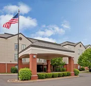Comfort Inn & Suites Saint Louis Lafayette Square hotel detail image 5