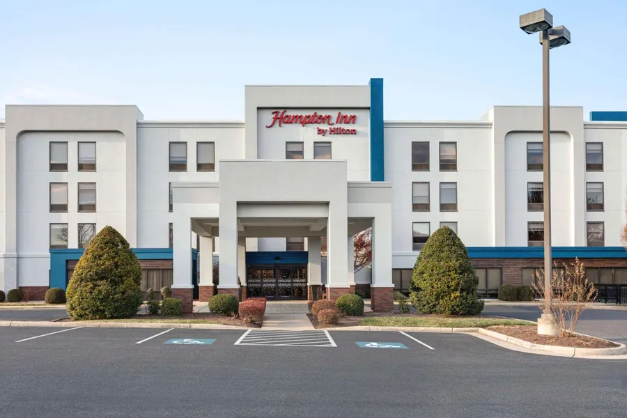 Hampton Inn Waynesboro/Stuarts Draft hotel detail image 2