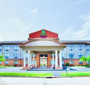 Holiday Inn Express Hotel and Suites St. Charles by IHG hotel detail image 3