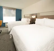 Holiday Inn Express Hotel and Suites St. Charles by IHG hotel detail image 7