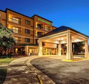 Courtyard by Marriott Springfield hotel detail image 4