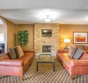 Comfort Inn & Suites hotel detail image 4