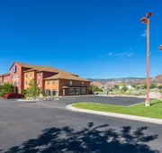 Comfort Inn & Suites Cedar City South hotel detail image 3