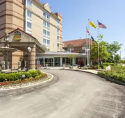 Monte Carlo Inn Airport Suites hotel detail image 7