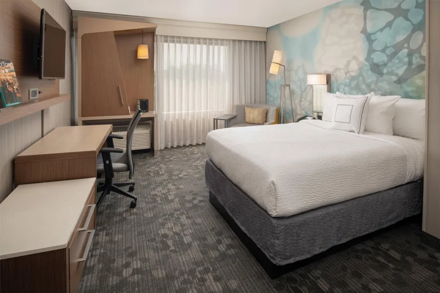 Courtyard by Marriott Portland Airport hotel detail image 2