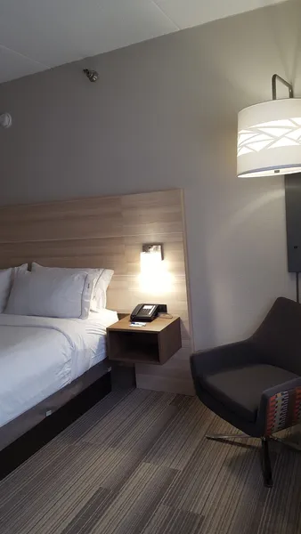 Holiday Inn Express Louisville Northeast by IHG hotel detail image 6