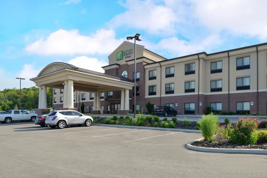 Holiday Inn Express & Suites Washington - Meadow Lands by IHG hotel detail image 2