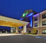 Holiday Inn Express & Suites Washington - Meadow Lands by IHG hotel detail image 4