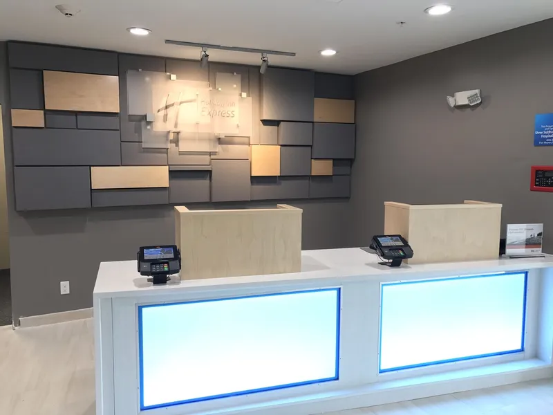 Holiday Inn Express Naples South I-75 by IHG hotel detail image 6