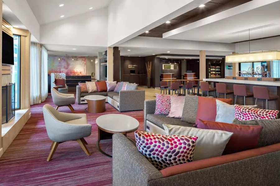 Courtyard by Marriott Pittsburgh Airport hotel detail image 2