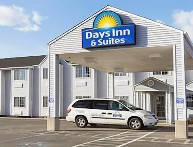Days Inn & Suites by Wyndham Spokane Airport Airway Heights hotel detail image 2
