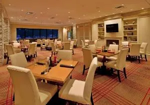 Adam's Mark Hotel & Conference Center hotel thumbnail 3