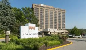 Adam's Mark Hotel & Conference Center hotel thumbnail 4