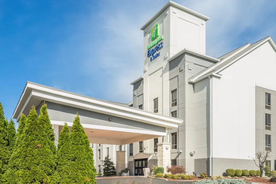 Holiday Inn Express Hotel & Suites Louisville East by IHG hotel detail image 2