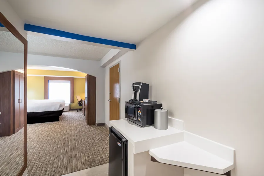 Holiday Inn Express Hotel & Suites Louisville East by IHG hotel detail image 6
