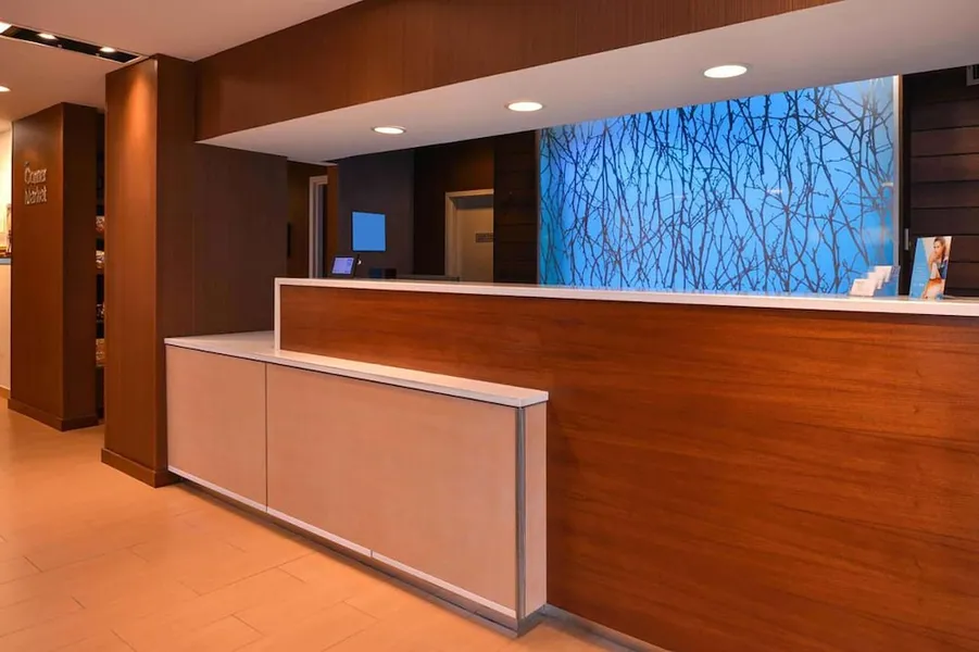 Baymont by Wyndham St. Charles hotel detail image 2