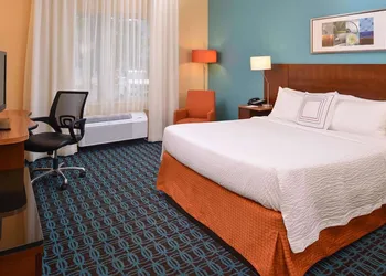 Baymont by Wyndham St. Charles hotel thumbnail 3