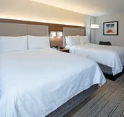Holiday Inn Express Hotel & Suites SeaTac by IHG hotel detail image 7