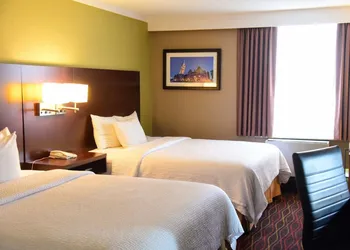Days Inn by Wyndham Ottawa West hotel thumbnail 6