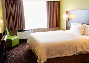 Days Inn by Wyndham Ottawa West hotel thumbnail 7